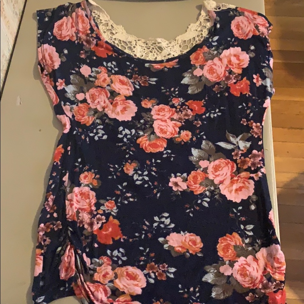 Floral business casual blouse
